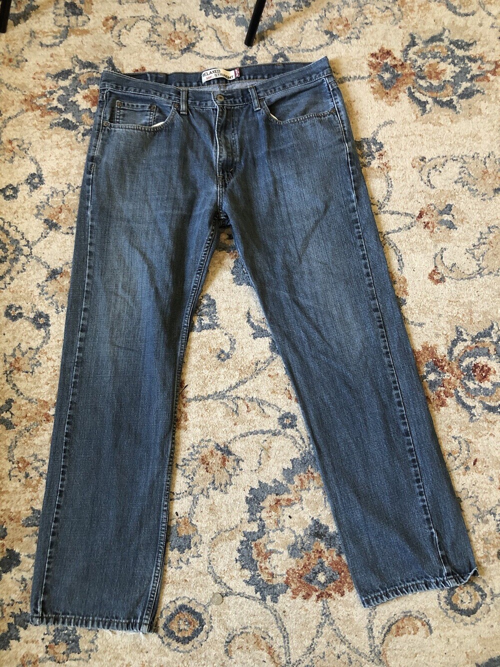 Levis Jeans Mens 38X34 Blue Denim Cotton 559 Medium Wash Cowboy Straight Leg